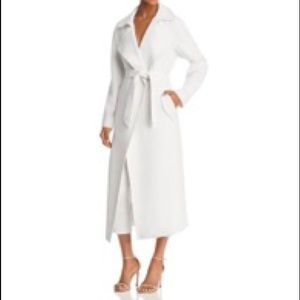 Kendall & Kylie white tench coat xs